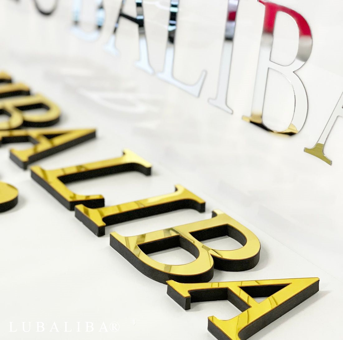 3D Buchstaben aus Acryl Deko/Werbung in Gold